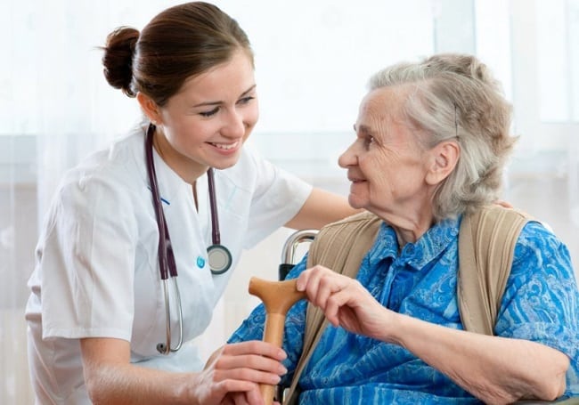 Khám sức khỏe người cao tuổi gồm những gì?