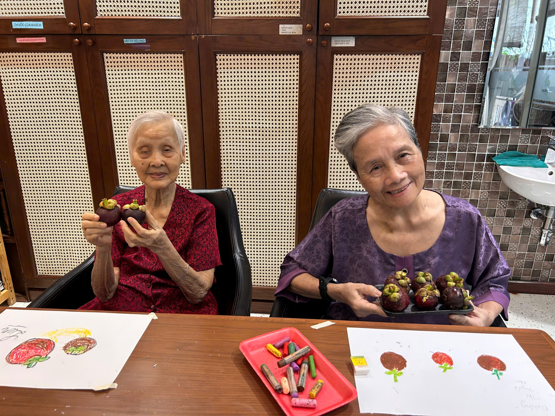  MÙA MĂNG CỤT CHÍN RỘ VÀ LỚP HỌC VẼ ĐÁNG YÊU CỦA CÁC CỤ
