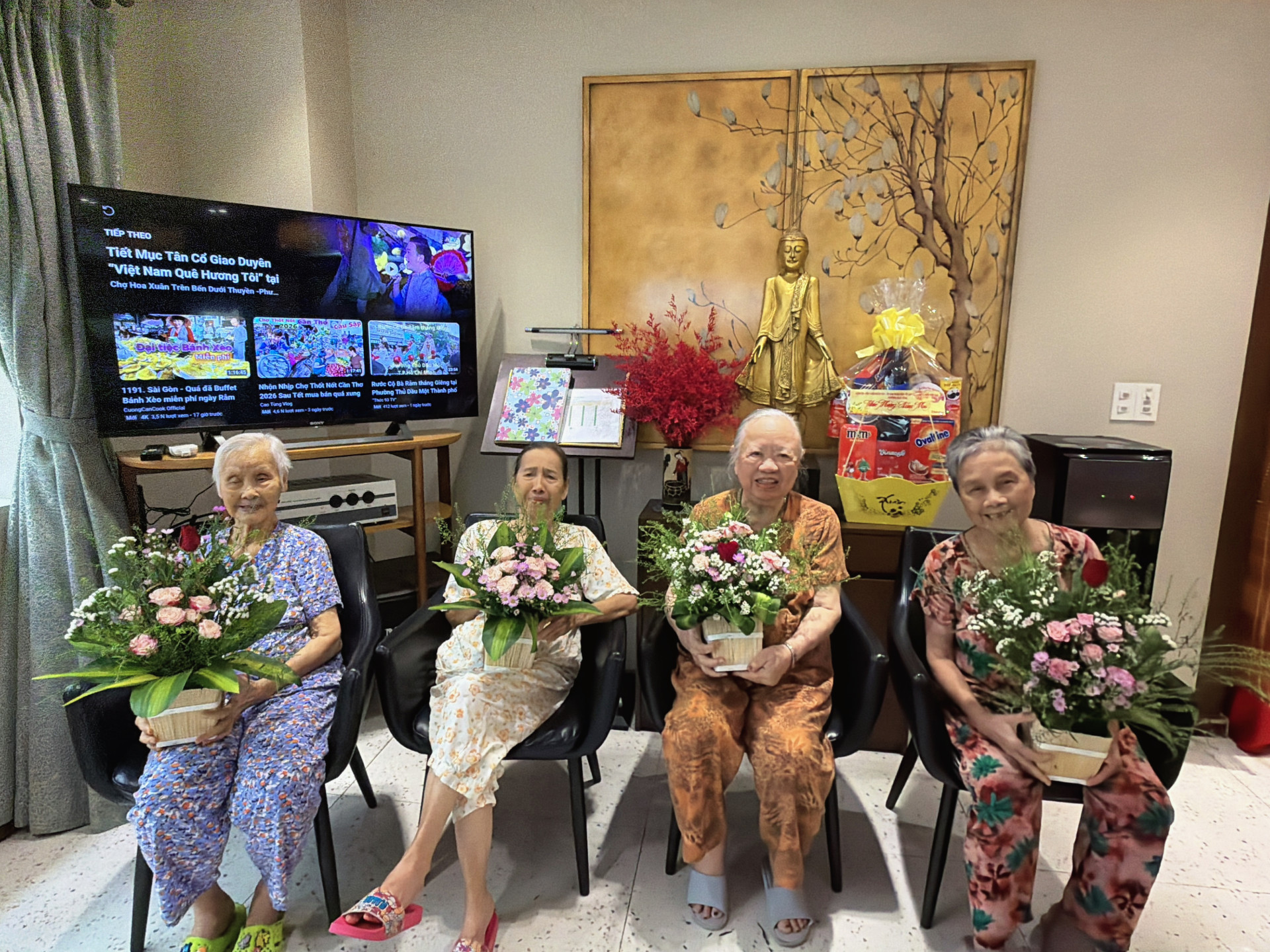  Khi các cụ ông nhà Nam An trổ tài cắm hoa